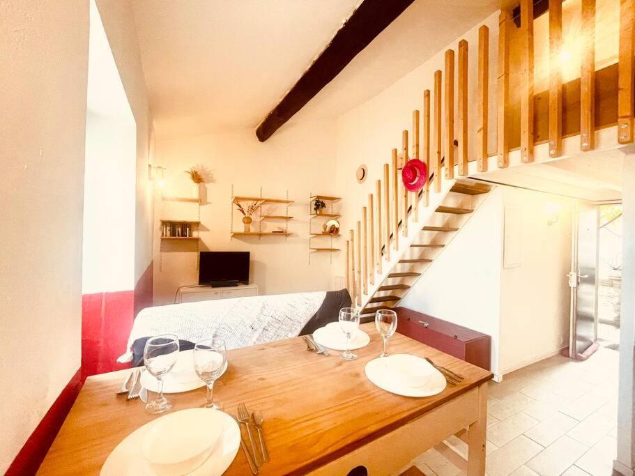 Evasion Urbaine**** Apartment Ним Екстериор снимка